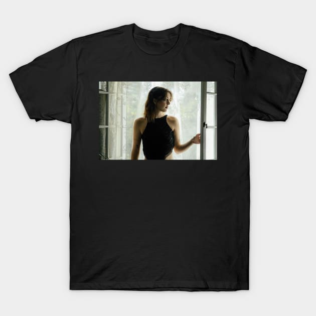 Lizzy McAlpine concert T-Shirt by rafaeljusuf